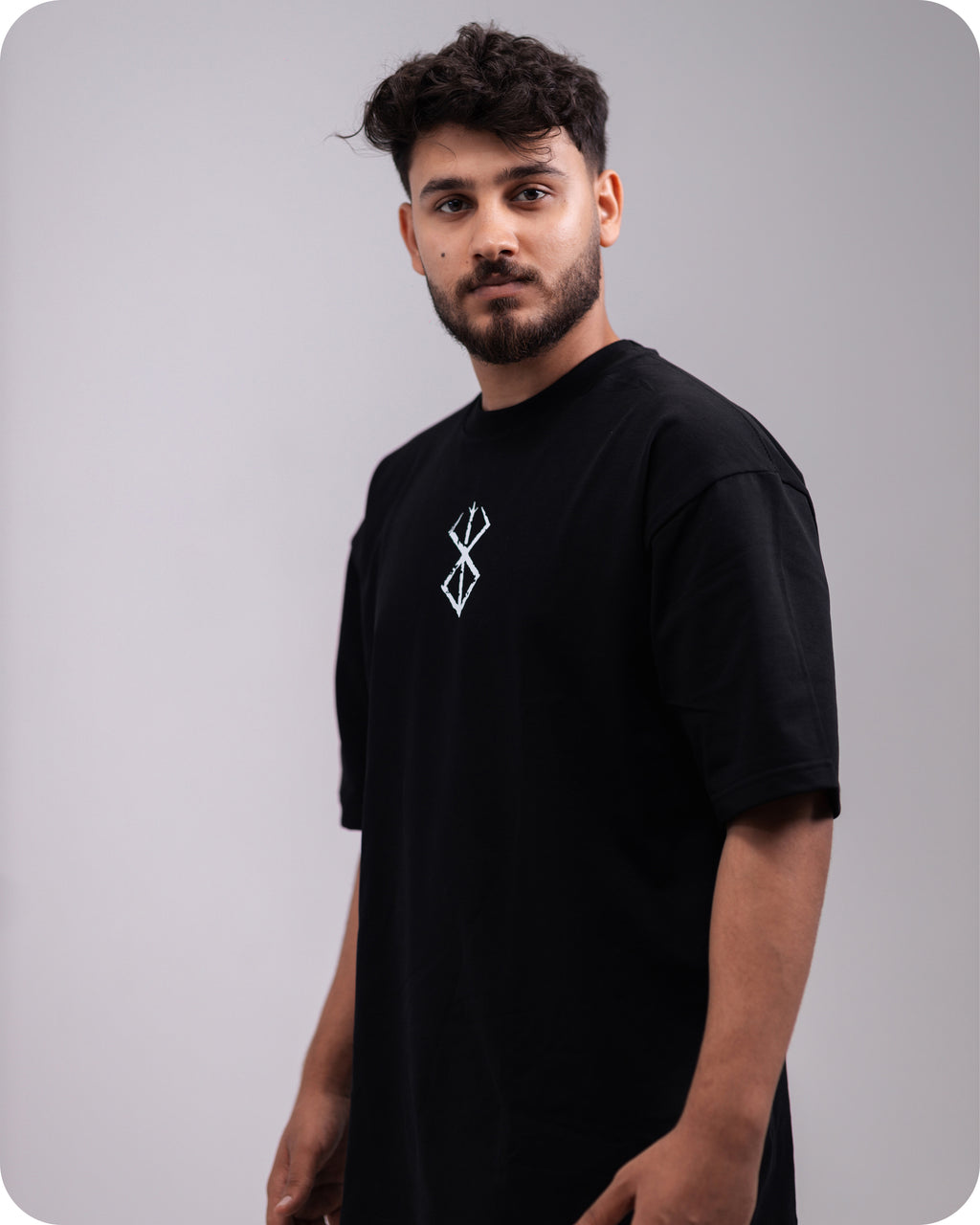 REVER – Oversized T-Shirt – Black [JOJO] Print - REVER