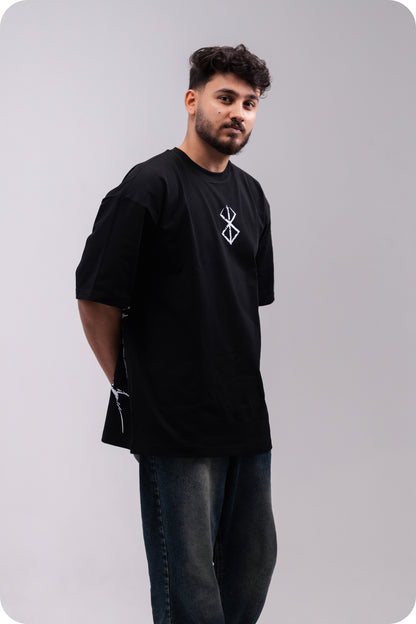 REVER – Oversized T-Shirt – Black [JOJO] Print - REVER