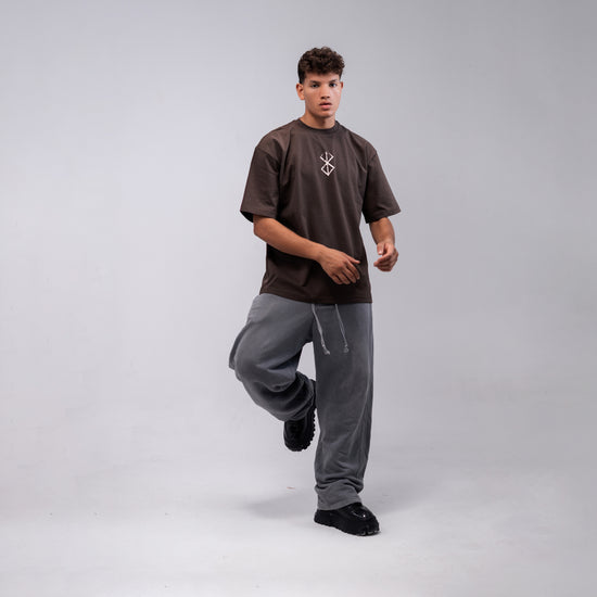 REVER – Oversized T-Shirt – Brown [JOJO] Print - REVER