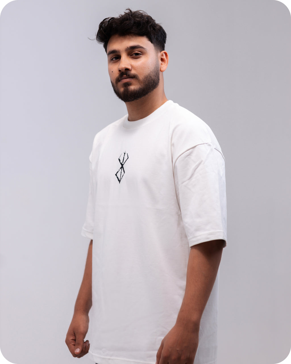 REVER – Oversized T-Shirt – Off - white [JOJO] Print - REVER