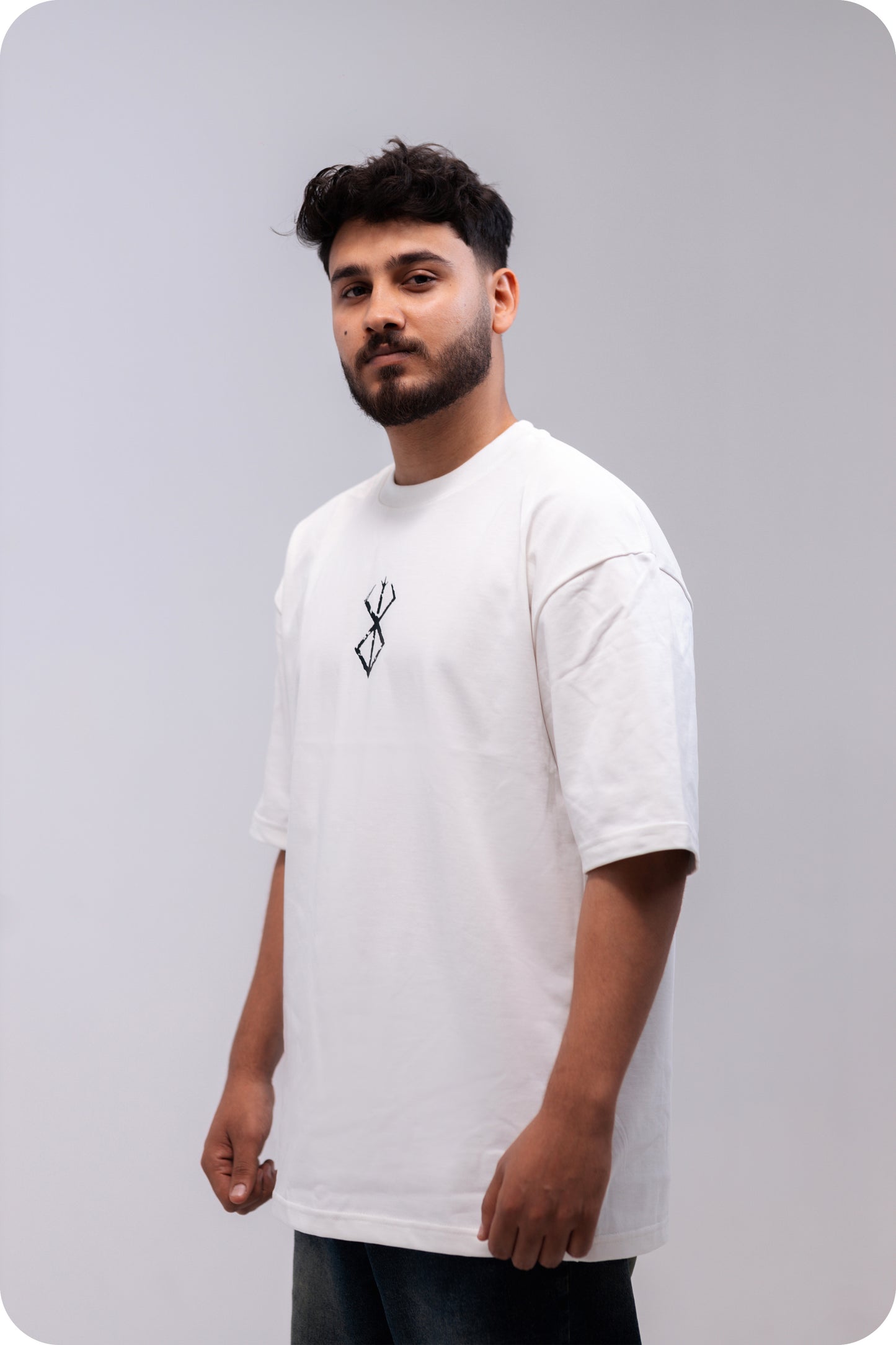 REVER – Oversized T-Shirt – Off - white [JOJO] Print - REVER