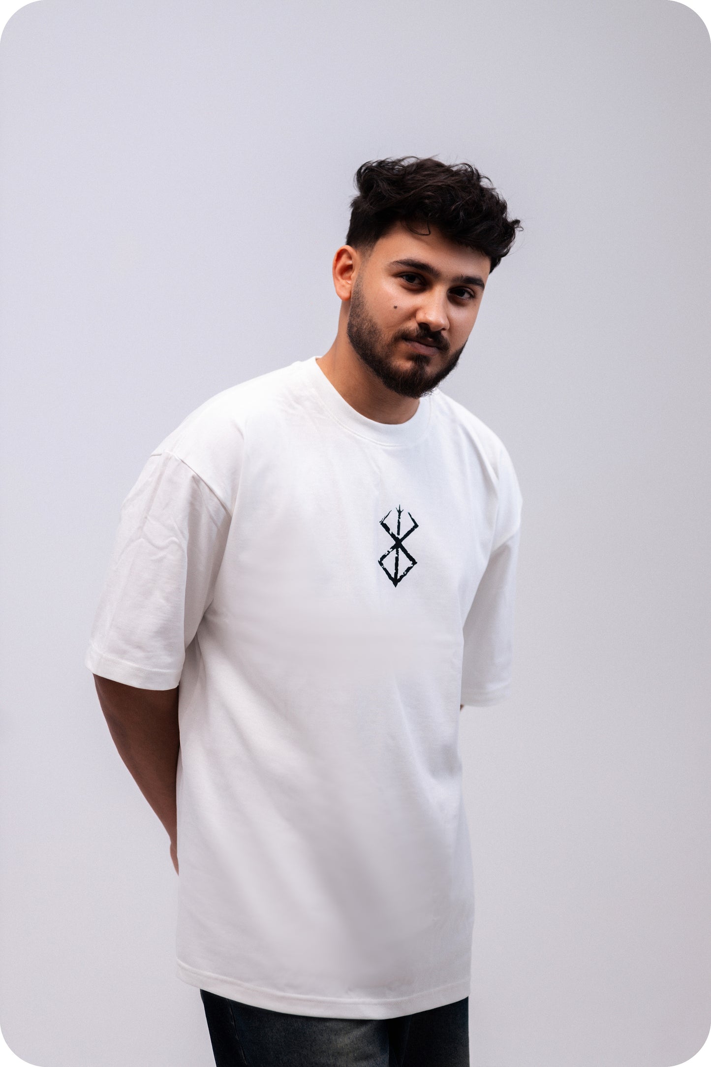 REVER – Oversized T-Shirt – Off - white [JOJO] Print - REVER