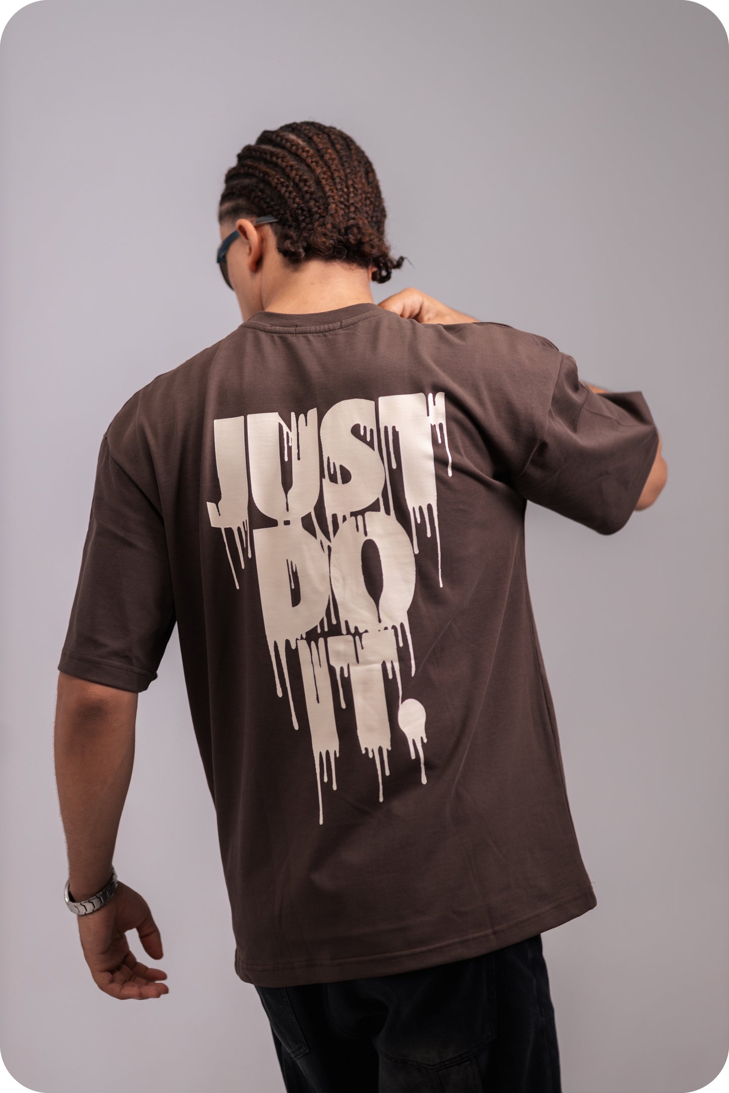 REVER – Oversized T-Shirt – Brown [Just Do It] Print - REVER
