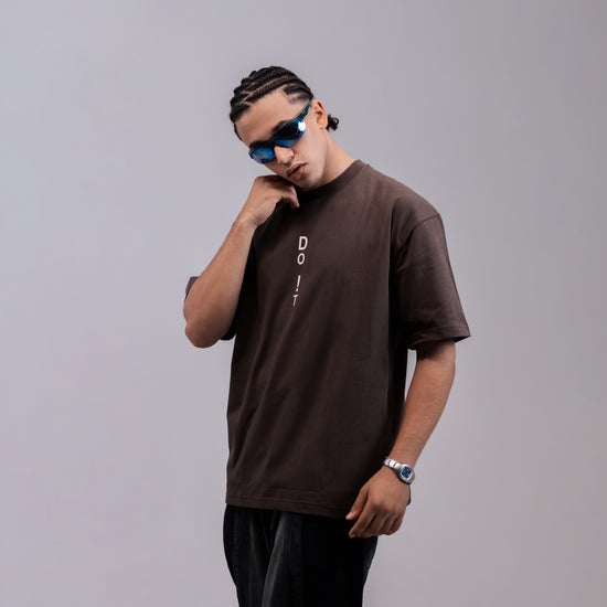 REVER – Oversized T-Shirt – Brown [Just Do It] Print - REVER