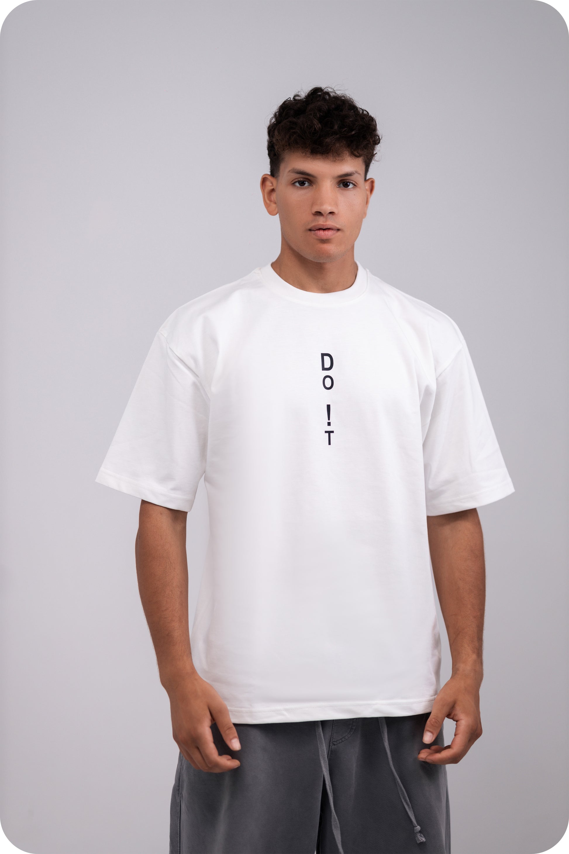 REVER – Oversized T-Shirt – Brown [Just Do It] Print - REVER
