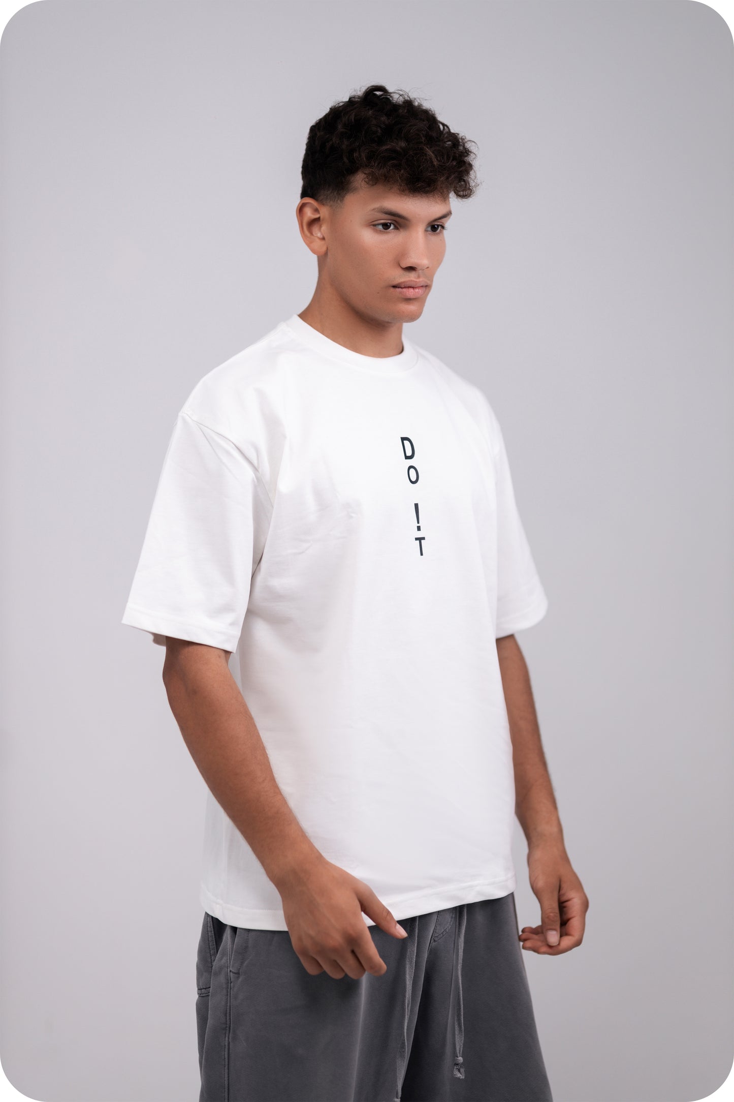 REVER – Oversized T-Shirt – Brown [Just Do It] Print - REVER