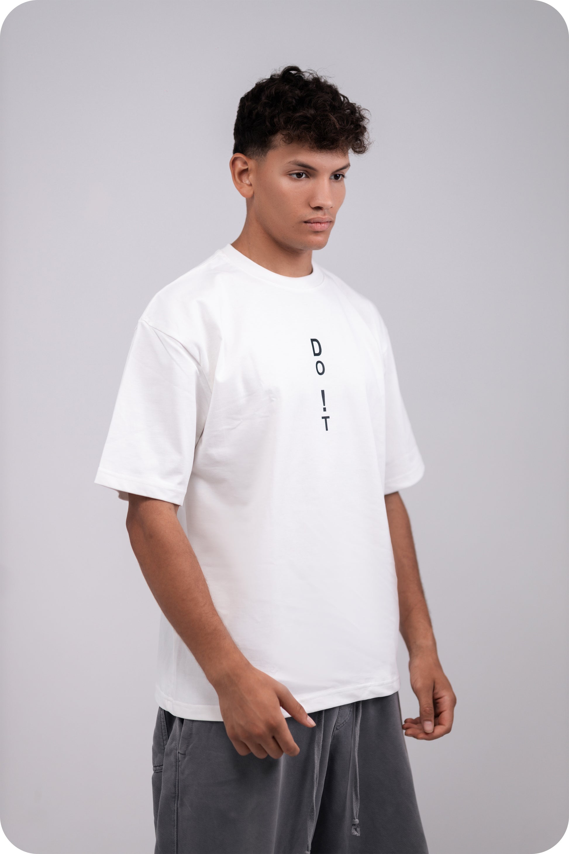 REVER – Oversized T-Shirt – Brown [Just Do It] Print - REVER