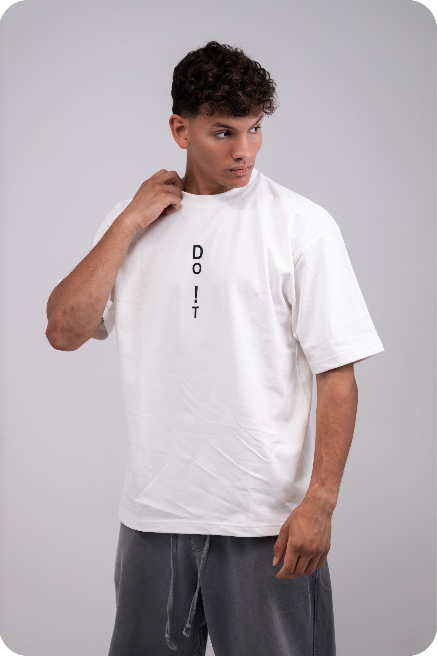 REVER – Oversized T-Shirt – Brown [Just Do It] Print - REVER