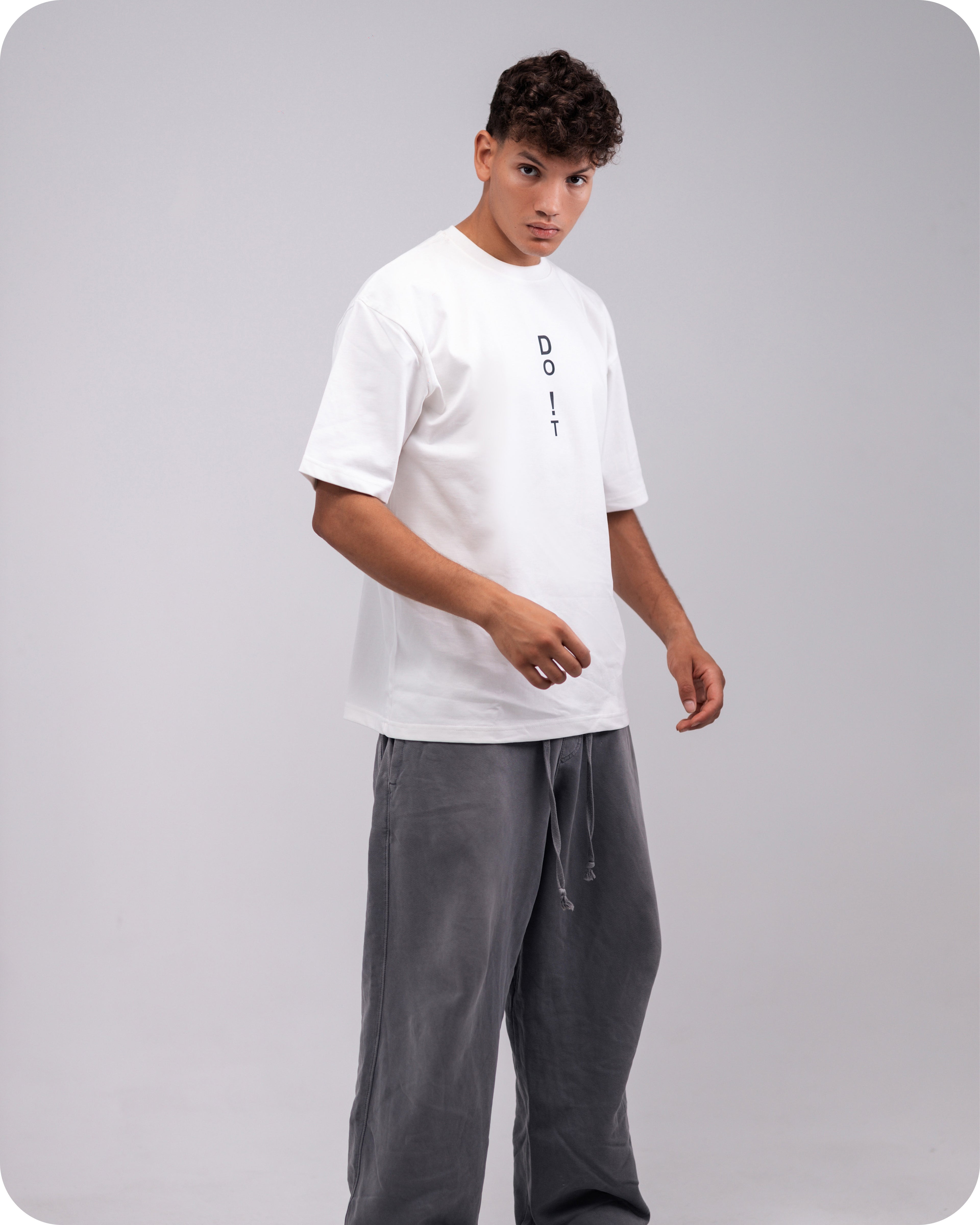 REVER – Oversized T-Shirt – Brown [Just Do It] Print - REVER