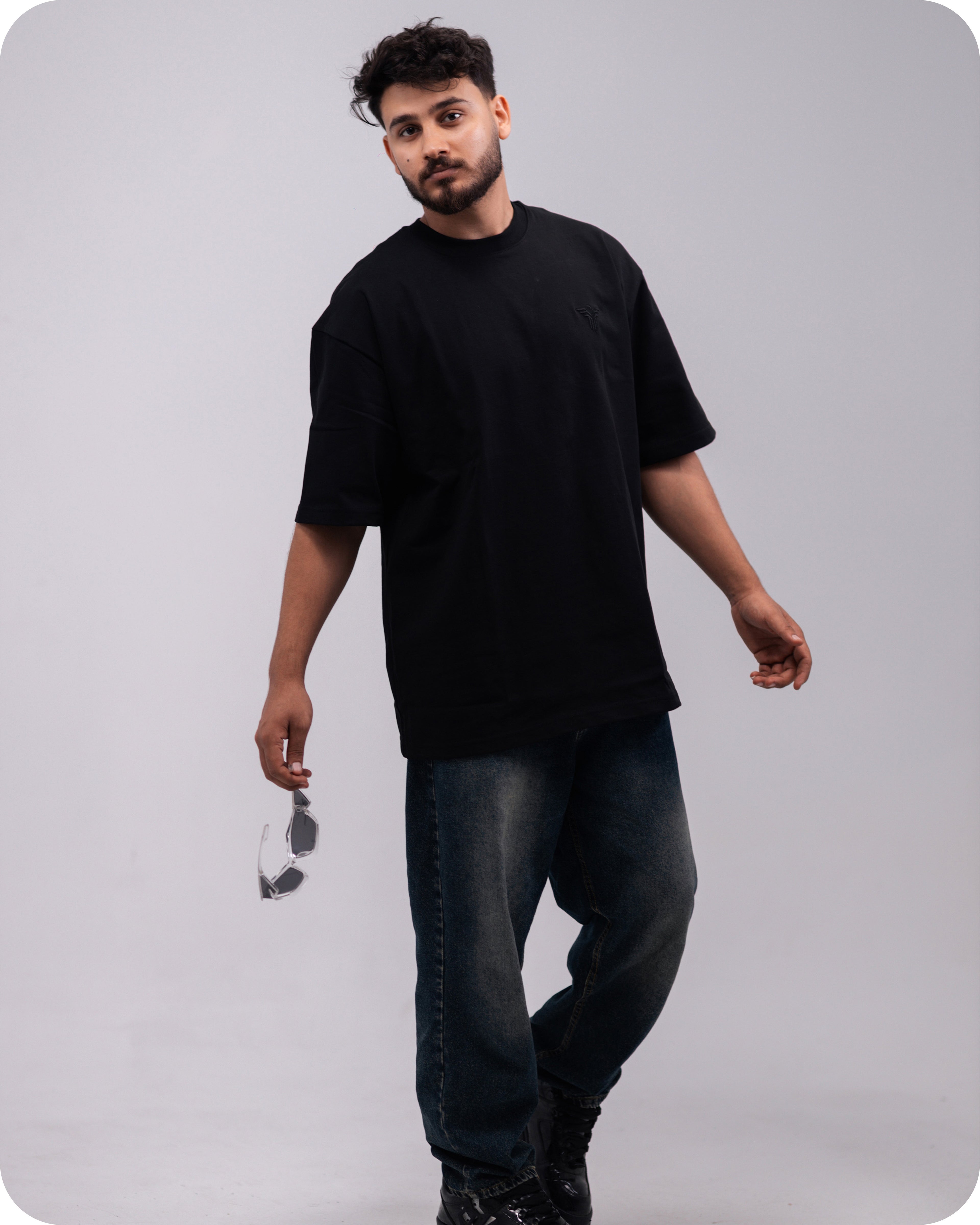 REVER - Oversized T-Shirt - Black [Plain] - REVER