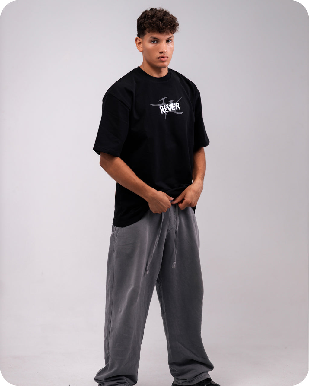 REVER – Oversized T-Shirt – Black [REVER design] Print - REVER