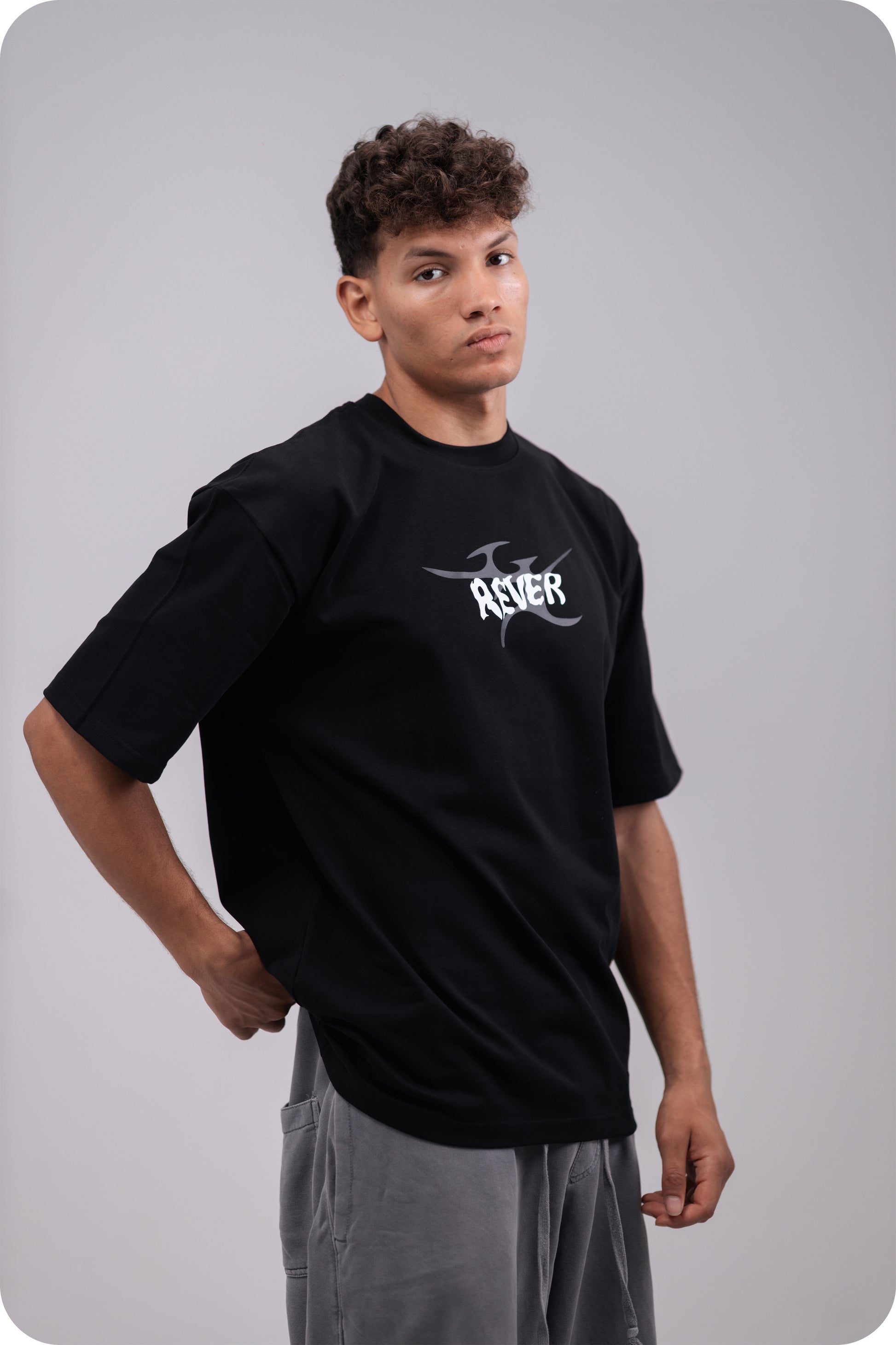 REVER – Oversized T-Shirt – Black [REVER design] Print - REVER