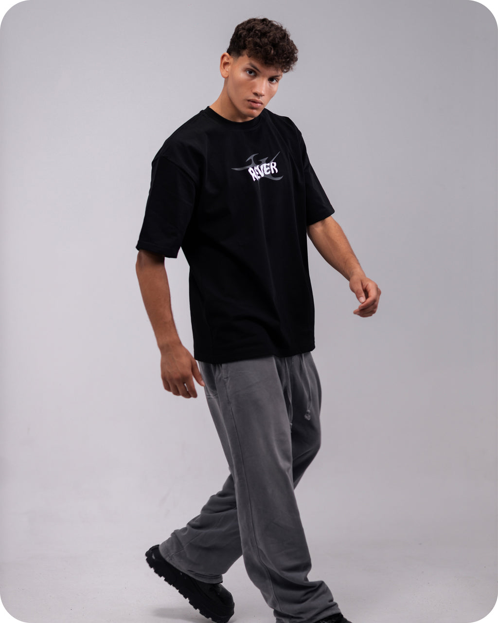 REVER – Oversized T-Shirt – Black [REVER design] Print - REVER