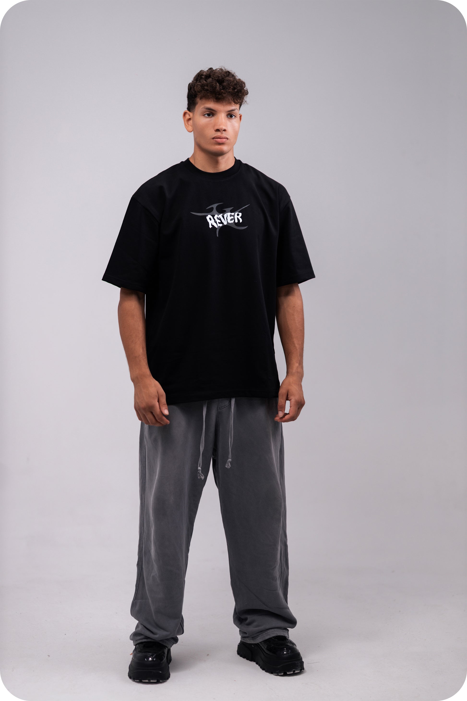 REVER – Oversized T-Shirt – Black [REVER design] Print - REVER