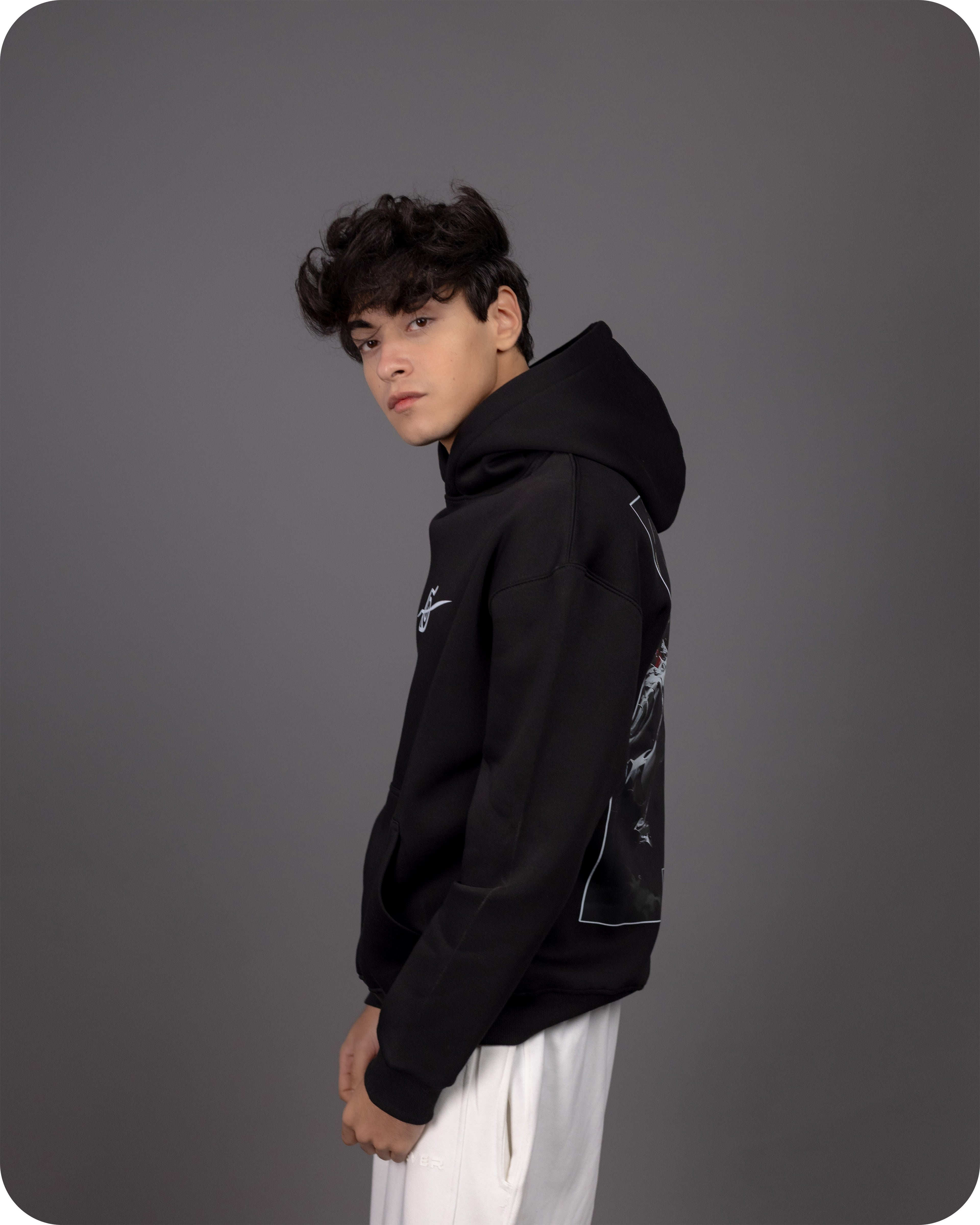 REVER – Oversized Hoodie – Black NARUTO Print – Premium soft fabric, relaxed fit for ultimate comfort and effortless street style.
