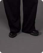 REVER – Baggy Pants – Black PLAIN Baggy Pants – Premium soft fabric, relaxed fit for ultimate comfort and effortless street style.