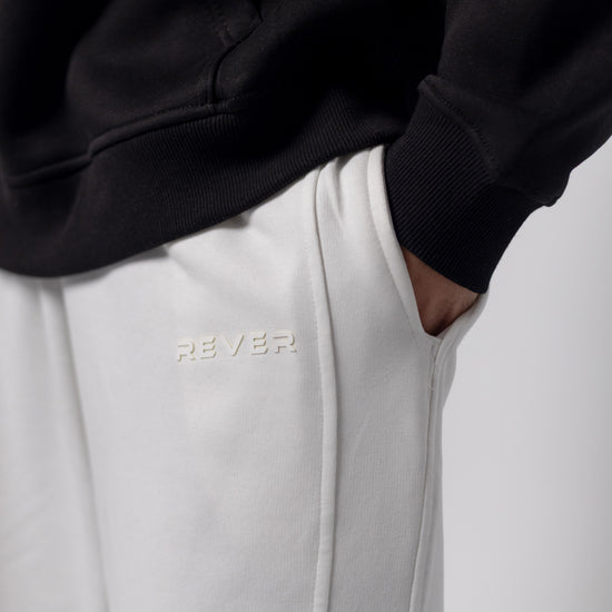 REVER – Baggy Pants – Off White PLAIN Baggy Pants – Premium soft fabric, relaxed fit for ultimate comfort and effortless street style.