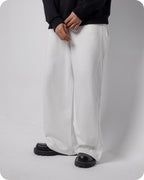 REVER – Baggy Pants – Off White PLAIN Baggy Pants – Premium soft fabric, relaxed fit for ultimate comfort and effortless street style.