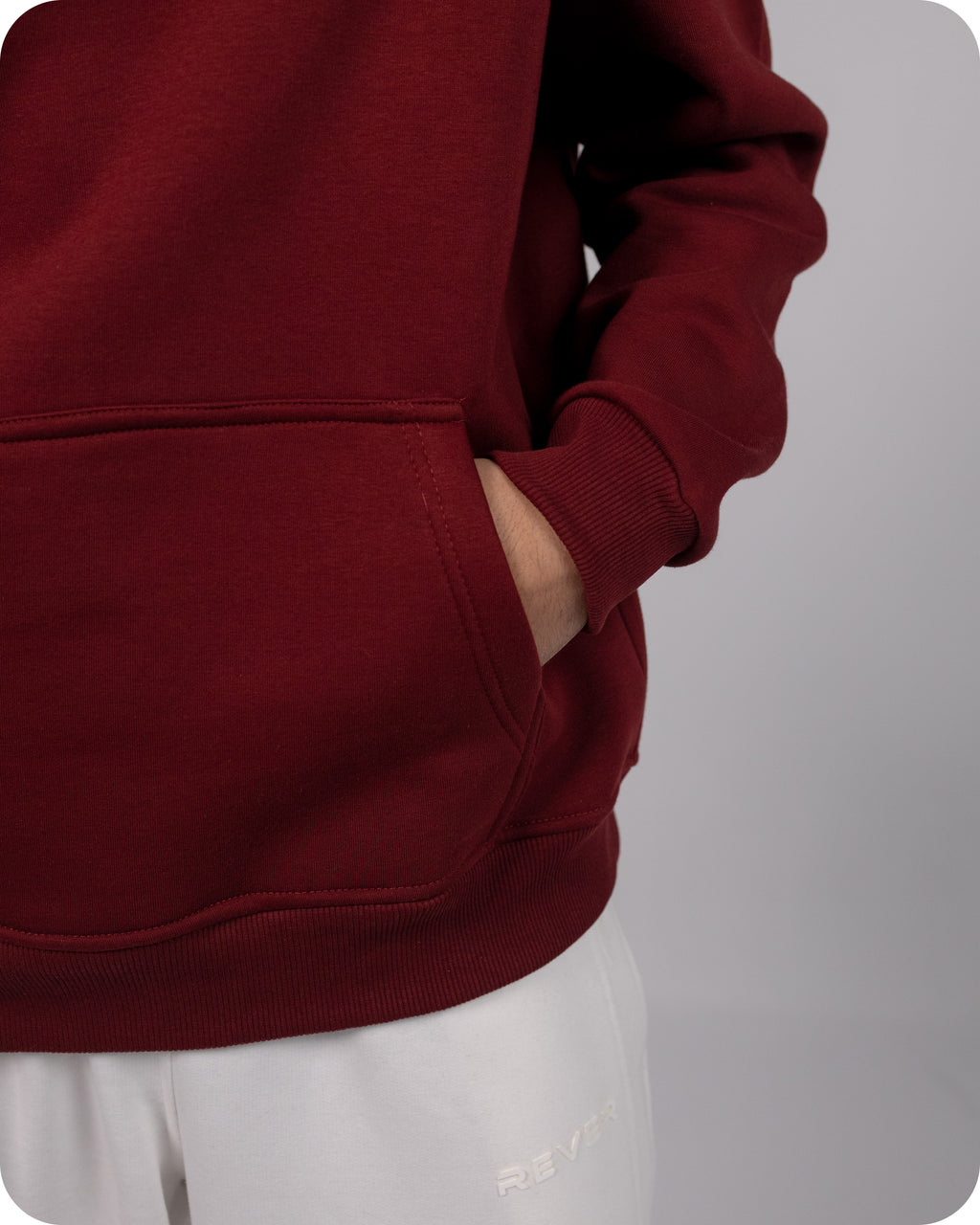 REVER – Oversized Hoodie – Burgundy PLAIN Hoodie Print – Premium soft fabric, relaxed fit for ultimate comfort and effortless street style.