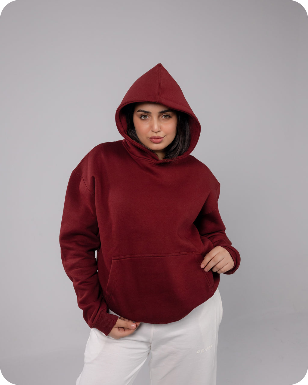 REVER – Oversized Hoodie – Burgundy PLAIN Hoodie Print – Premium soft fabric, relaxed fit for ultimate comfort and effortless street style.