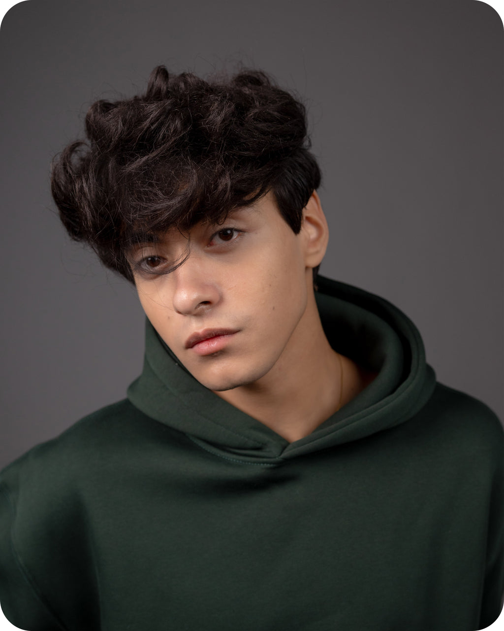 REVER – Oversized Hoodie – Dark Green PLAIN Hoodie Print – Premium soft fabric, relaxed fit for ultimate comfort and effortless street style.