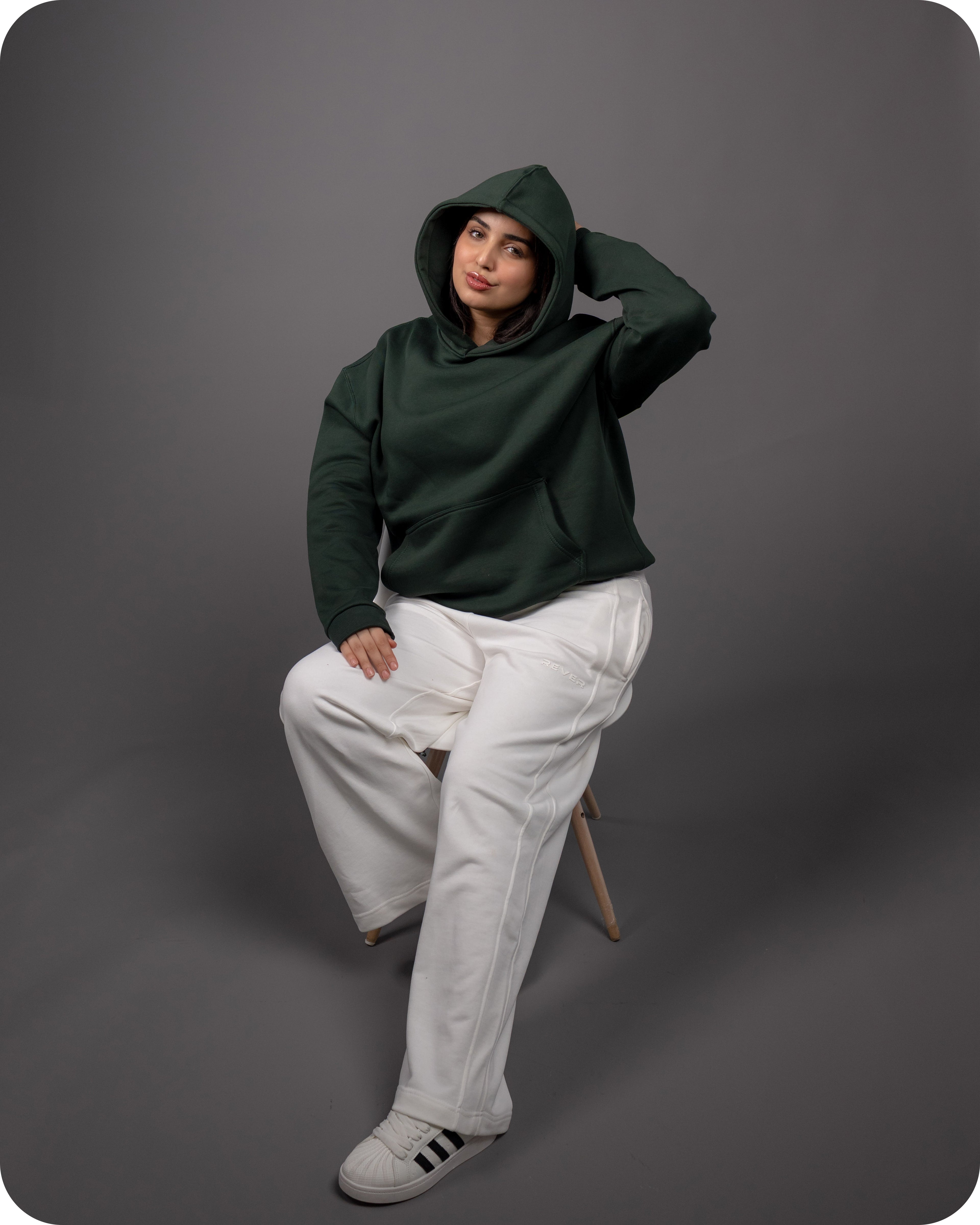 REVER – Oversized Hoodie – Dark Green PLAIN Hoodie Print – Premium soft fabric, relaxed fit for ultimate comfort and effortless street style.