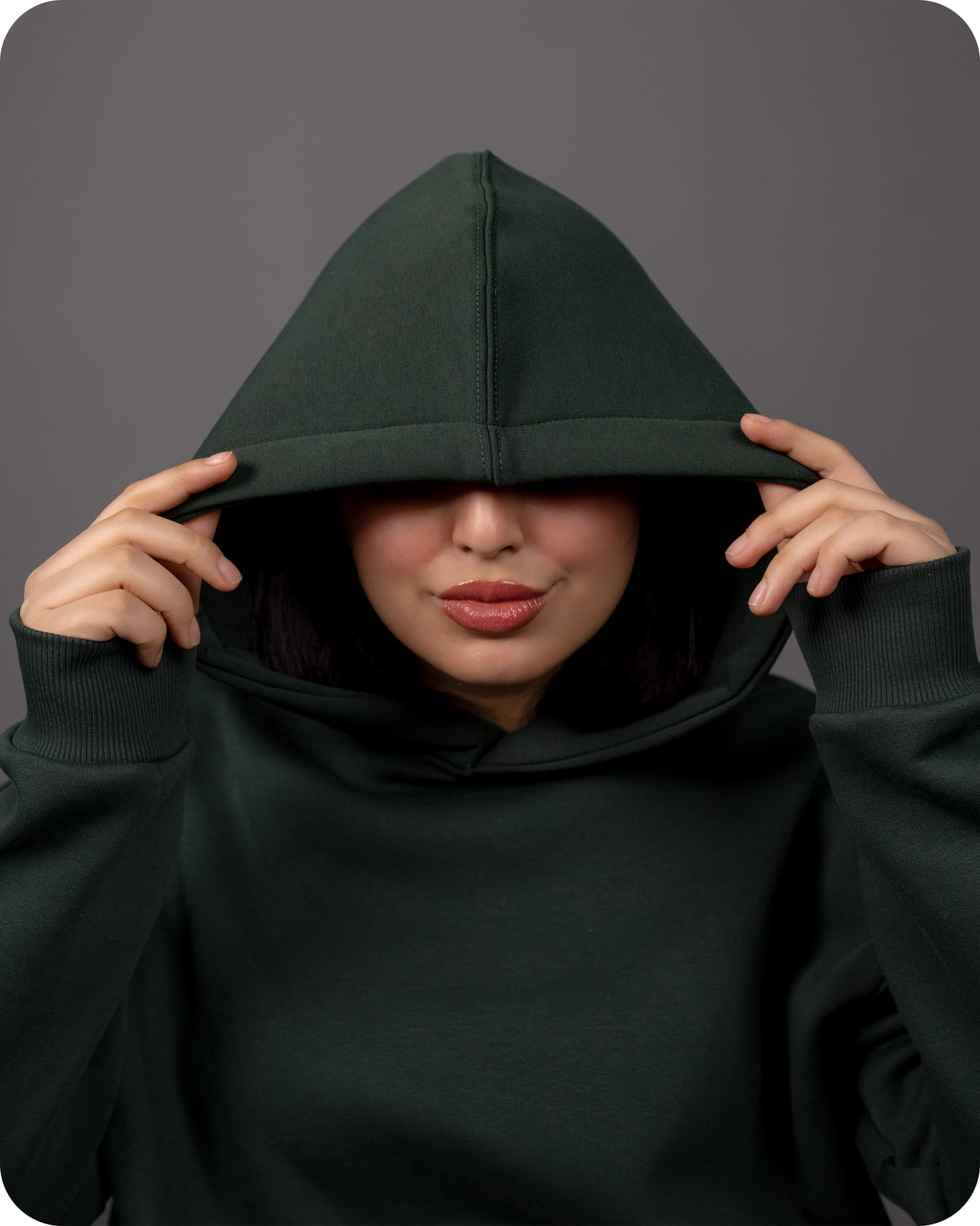 REVER – Oversized Hoodie – Dark Green PLAIN Hoodie Print – Premium soft fabric, relaxed fit for ultimate comfort and effortless street style.
