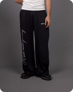 REVER – Baggy Pants – Black PRINTED Baggy Pants – Premium soft fabric, relaxed fit for ultimate comfort and effortless street style.