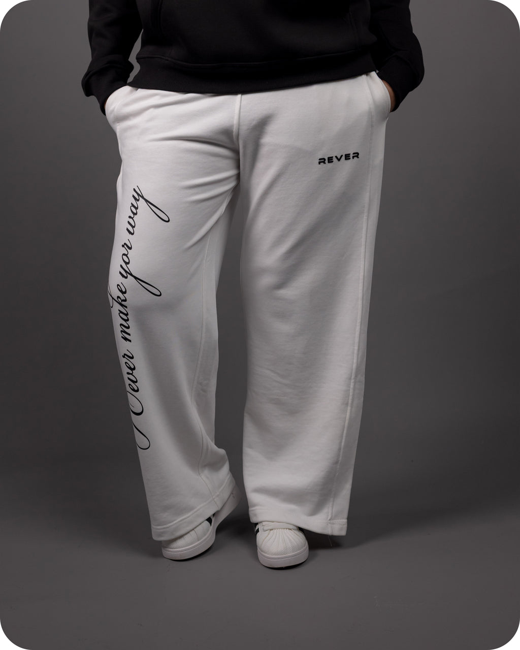 REVER – Baggy Pants – Off White PRINTED Baggy Pants – Premium soft fabric, relaxed fit for ultimate comfort and effortless street style.