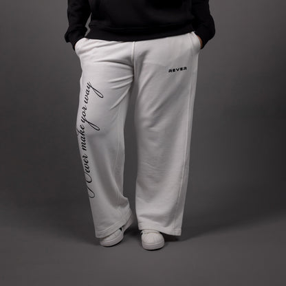 REVER – Baggy Pants – Off White PRINTED Baggy Pants – Premium soft fabric, relaxed fit for ultimate comfort and effortless street style.