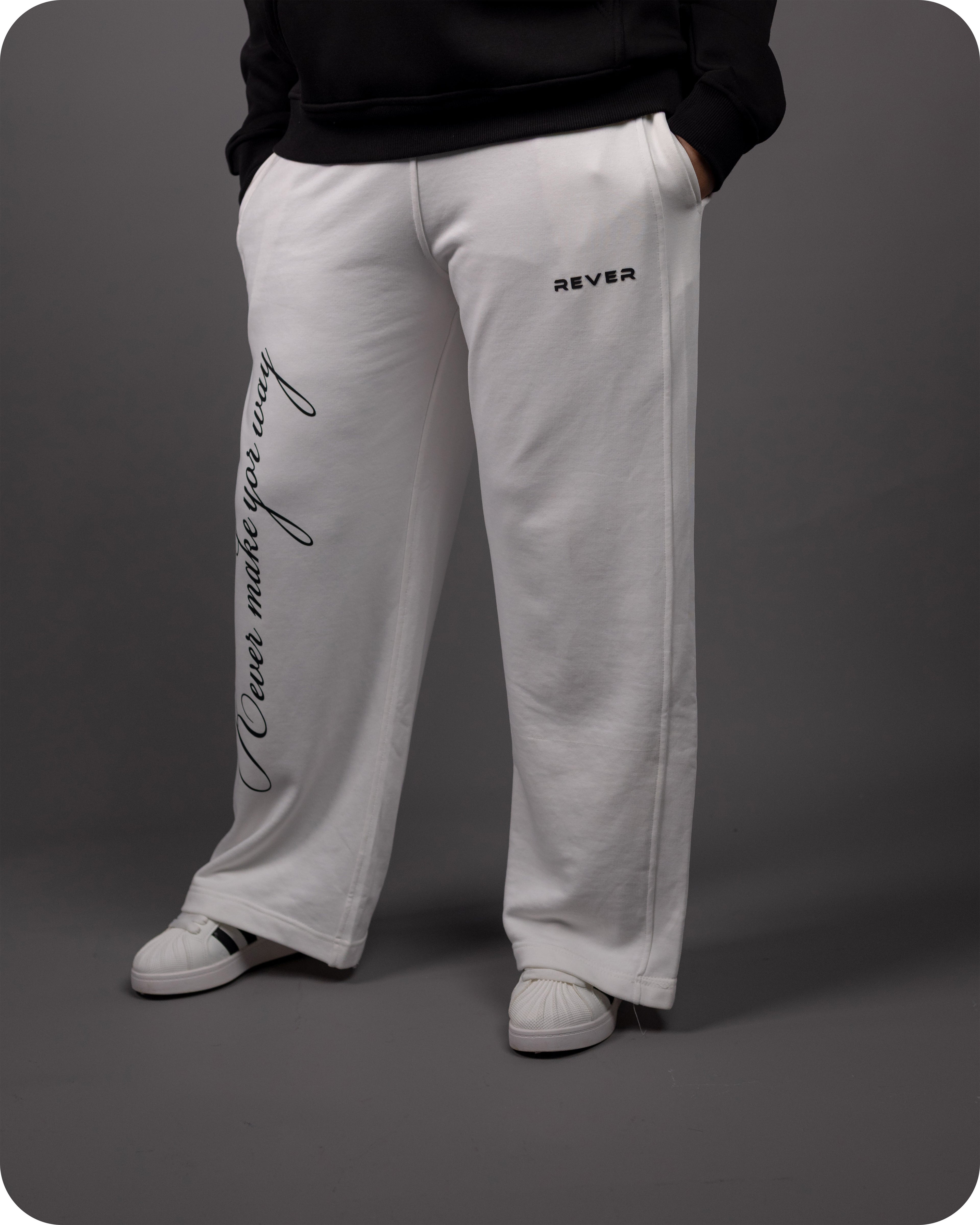 REVER – Baggy Pants – Off White PRINTED Baggy Pants – Premium soft fabric, relaxed fit for ultimate comfort and effortless street style.