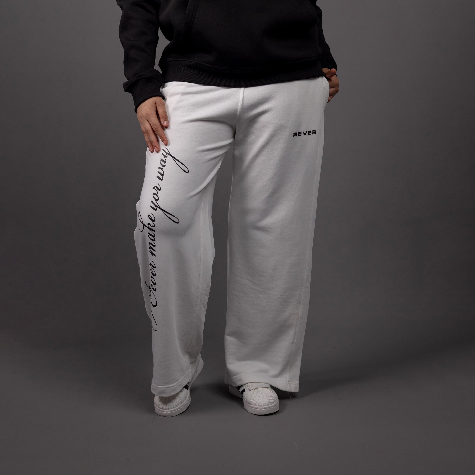 REVER – Baggy Pants – Off White PRINTED Baggy Pants – Premium soft fabric, relaxed fit for ultimate comfort and effortless street style.