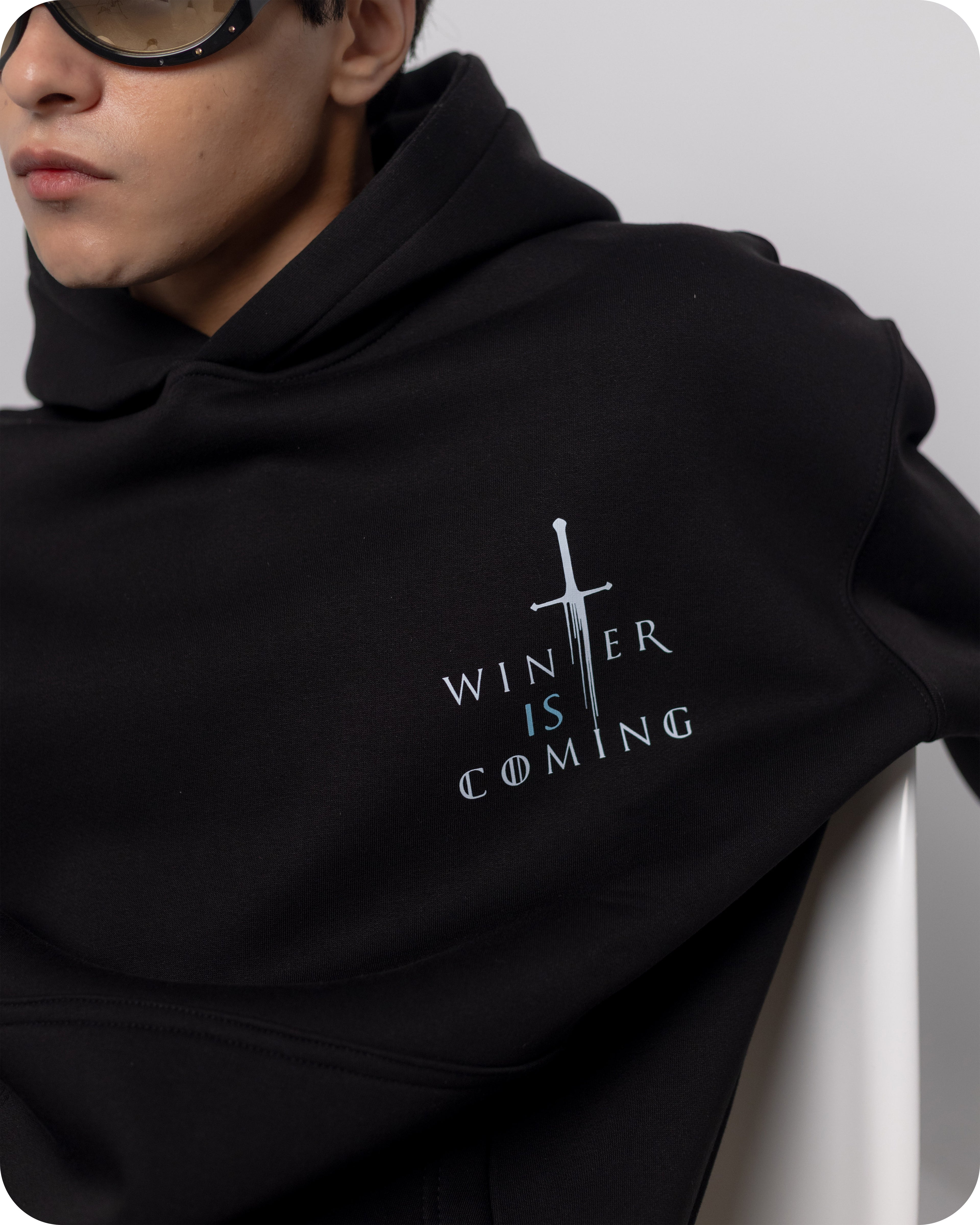 REVER – Oversized Hoodie – Black WINTER IS COMING Print – Premium soft fabric, relaxed fit for ultimate comfort and effortless street style.