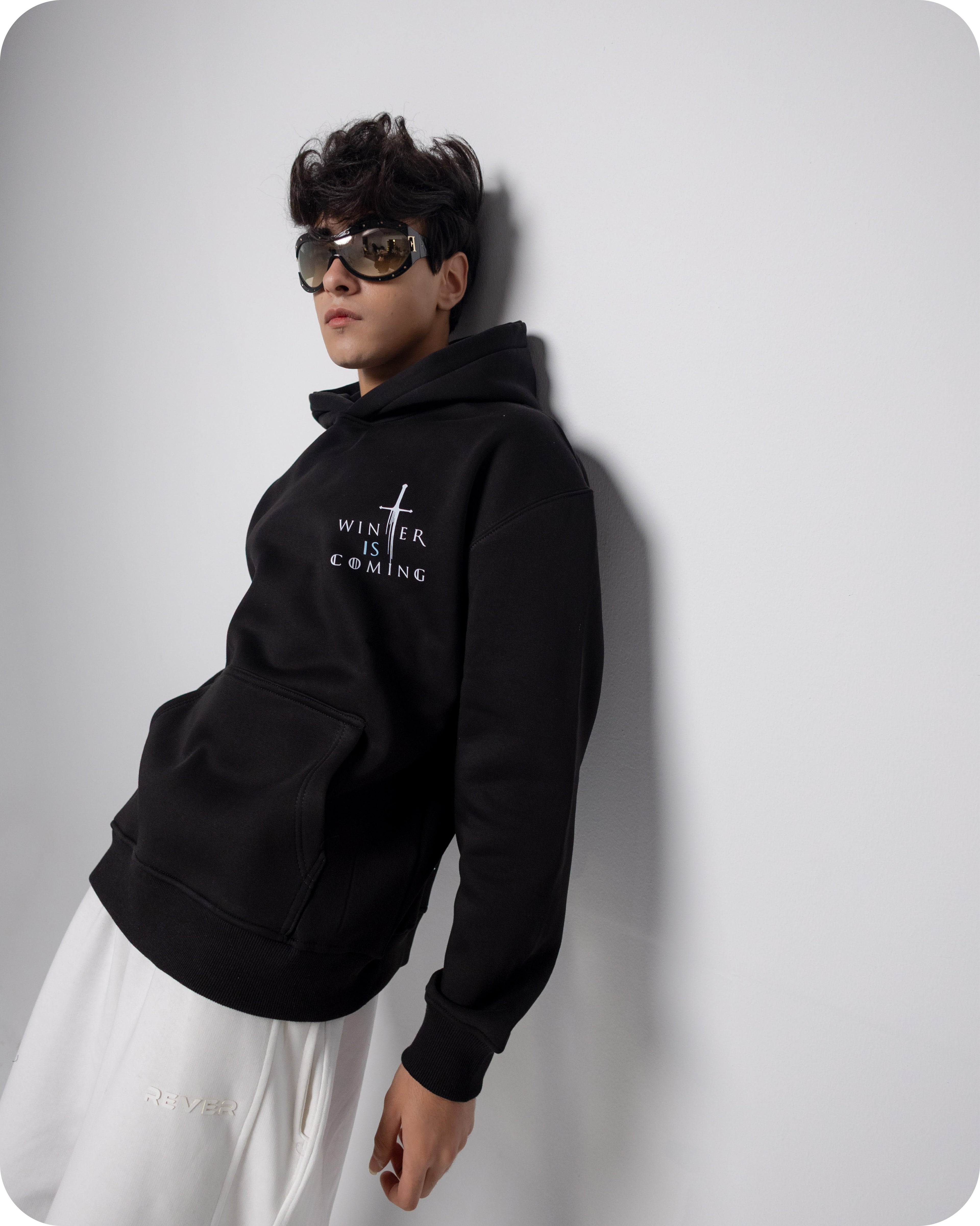 REVER – Oversized Hoodie – Black WINTER IS COMING Print – Premium soft fabric, relaxed fit for ultimate comfort and effortless street style.